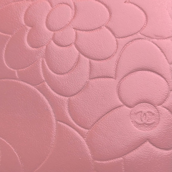 CHANEL CC Camellia Flower Long Zippy Wallet Light Pink Serial #17 2012-2013 - Picture 4 of 17